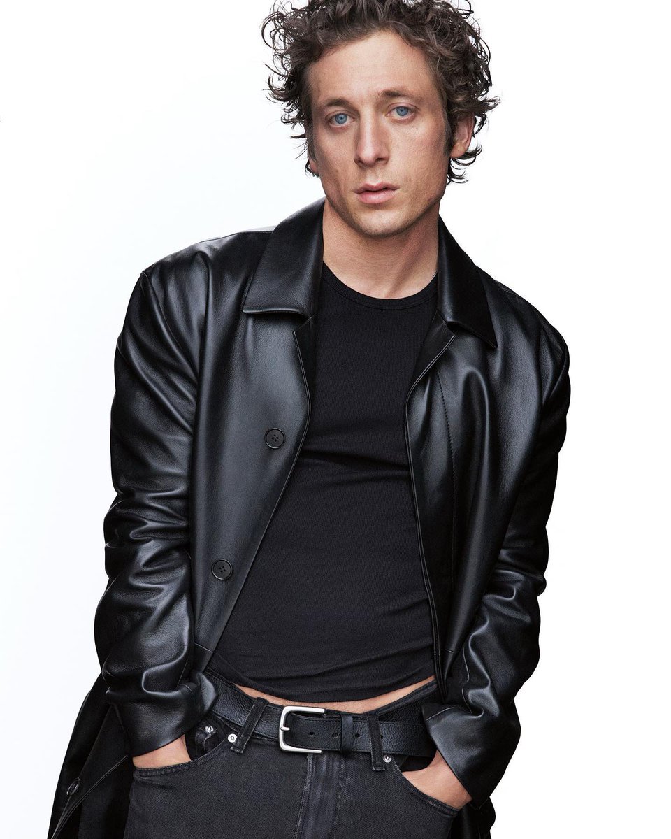 oneperfectscene's tweet image. jeremy allen white for calvin klein