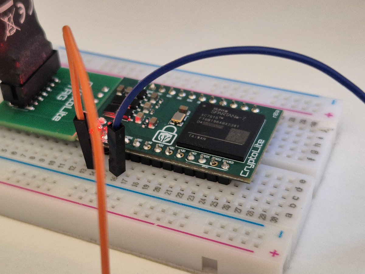 controlpaths's tweet image. I love small development boards. Should I release a version of #CryptoLite board with integrated JTAG?