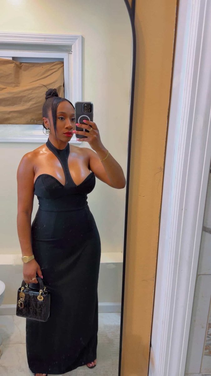 One of the symbols went (Nikki Ann) and baby whew all 10s 🤏🏾🤭