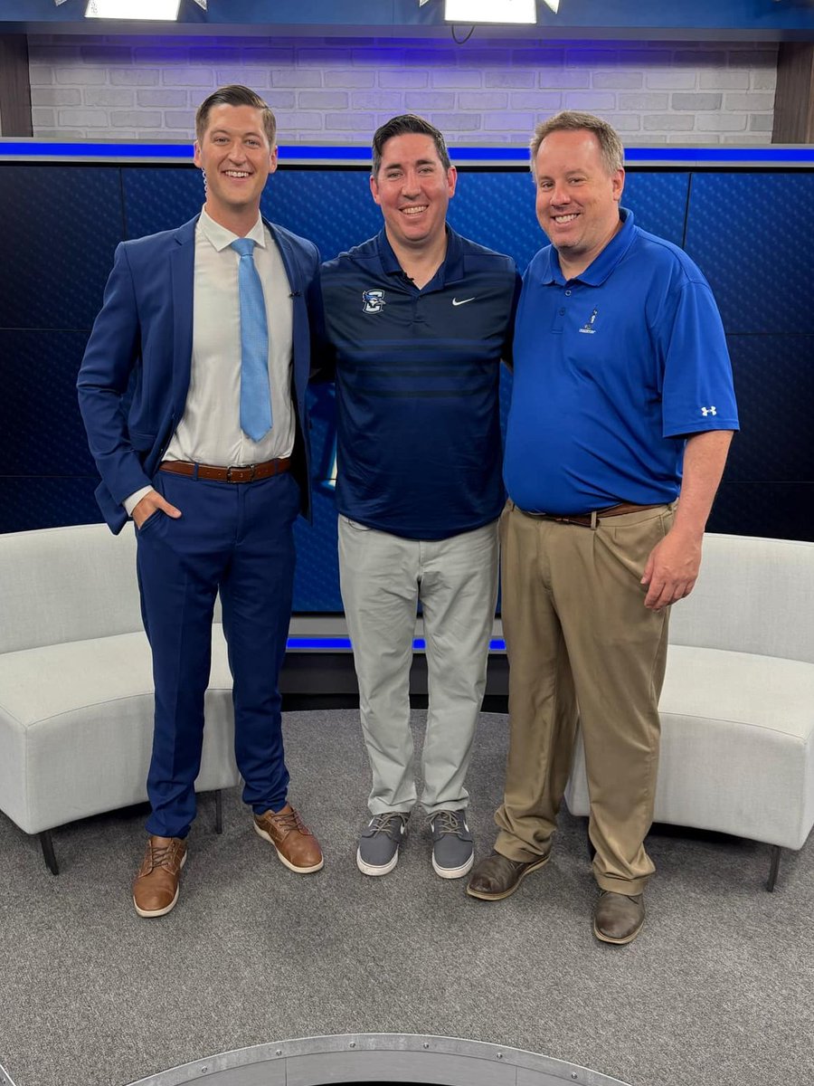 ClaytonJCollier's tweet image. So great to have @coachbrianvb and @_robanderson in-studio at @WOWT6News recently! Brian and I previewed his first season as @CreightonVB head coach!
Watch our interview here: wowt.com/2025/07/15/cre… #GoJays