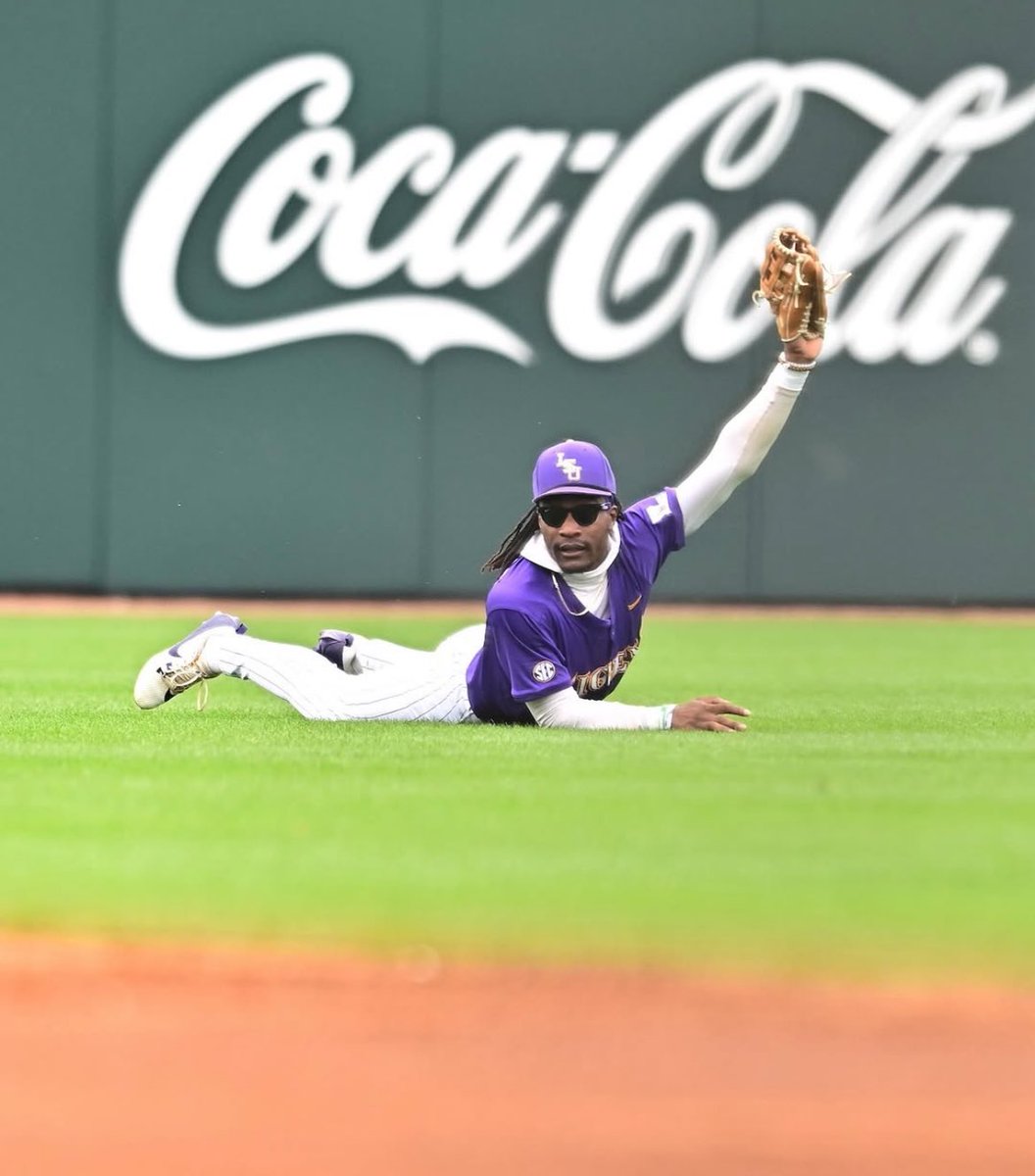 LSUBarstool's tweet image. You’ve heard of untucked jersey Kyrie
Black mask Lebron
Flu game MJ
Now the country better be ready for another year of Hoodie Chris Stanfield