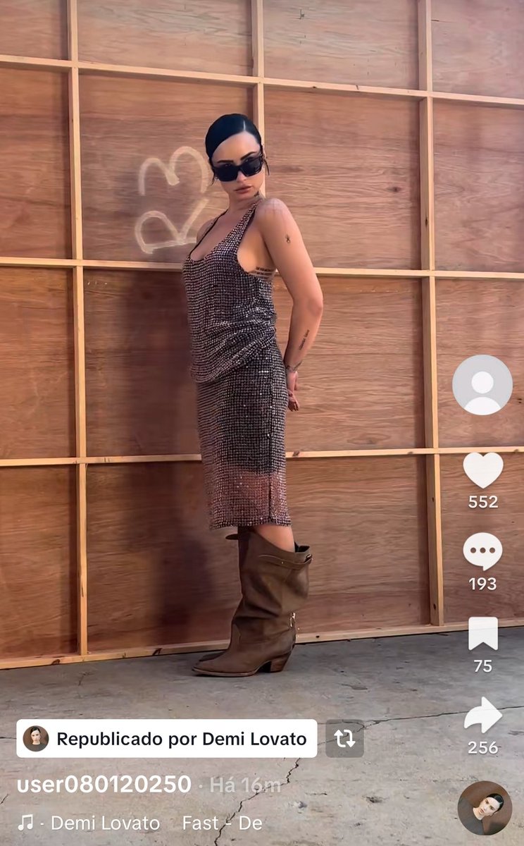 portallovato's tweet photo. CONFIRMOU!

Demi Lovato republicou no TikTok o vídeo com o trecho de "fast", da sua conta secundária, que tem a data 01/08/2025 no nome. 👀 https://t.co/aSkml7ausc