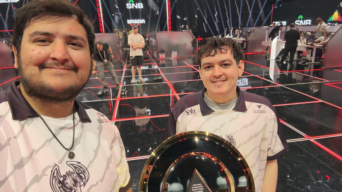 baezakid's tweet image. Finally landed home
Extremely proud of this dude right here. He’s been grinding day in and day out since his LFT in December.
Even since before that but he still got discredited. The kid has passion like no other. 2nd place at EWC and he still isn’t satisfied.
Champs can’t…