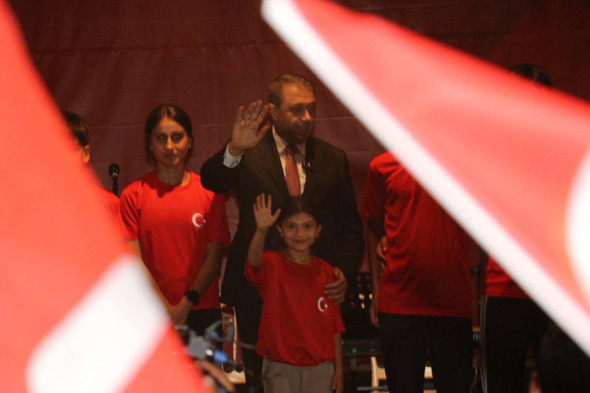 Şanlıurfa Gençlik ve Spor İl Müdürlüğü (@gsb_sanliurfa) on Twitter photo Gençlerimizle bugün Rabia Meydanındaydık.
15 Temmuz’u unutmadık, unutmayacağız!
Zaferin Adı Türkiye 🇹🇷
<a href="/OA_BAK/">Dr. Osman Aşkın Bak</a> <a href="/gencliksporbak/">Gençlik ve Spor Bakanlığı 🇹🇷</a> Gençlerimizle bugün Rabia Meydanındaydık.
15 Temmuz’u unutmadık, unutmayacağız!
Zaferin Adı Türkiye 🇹🇷
<a href="/OA_BAK/">Dr. Osman Aşkın Bak</a> <a href="/gencliksporbak/">Gençlik ve Spor Bakanlığı 🇹🇷</a>