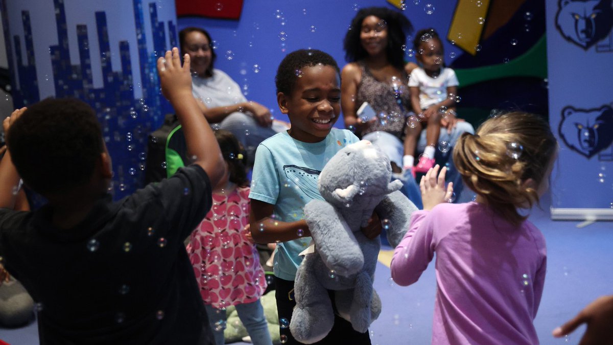 Learning doesn’t take a summer break and neither do we! ☀

Last Friday, we joined families at the Benjamin L. Hooks Central Library for Sensory Story Time, a joyful event tailored for children with sensory needs. Together, we danced, read, and explored sensory toys in a