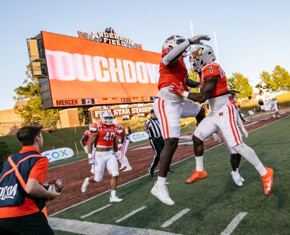 lucastselentis's tweet image. Blessed to receive a D1 Offer from Mercer‼️ Thank you🧡@BrianFolkerts @coach_mjacobs @AnthonySoto_MU
@Prov_Football @DamianPeeples__ @CoachOsbey