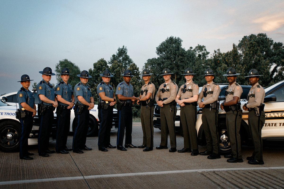 Arkansas State Police (@arstatepolice) on Twitter photo Over the past weekend, ASP joined forces with <a href="/TNHighwayPatrol/">Tennessee Highway Patrol</a> for a targeted enforcement operation along the I-40 corridor. This joint effort aimed to combat violent crime, impaired driving, drug trafficking, illegal firearms, & other criminal activities.
dps.arkansas.gov/news/asp-and-t… Over the past weekend, ASP joined forces with <a href="/TNHighwayPatrol/">Tennessee Highway Patrol</a> for a targeted enforcement operation along the I-40 corridor. This joint effort aimed to combat violent crime, impaired driving, drug trafficking, illegal firearms, & other criminal activities.
dps.arkansas.gov/news/asp-and-t…
