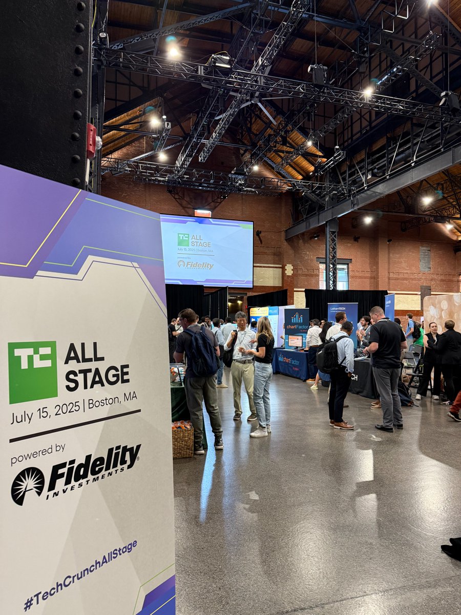Co-Investor selfie! John Harthorne of Two Lanterns Venture Capital and Chris Byers of PS27 Ventures at #TechCrunchAllStage. We had an incredible day learning and connecting with founders, tech leaders, and VCs at TechCrunch. #PS27Ventures #THINKBIGstartsmall