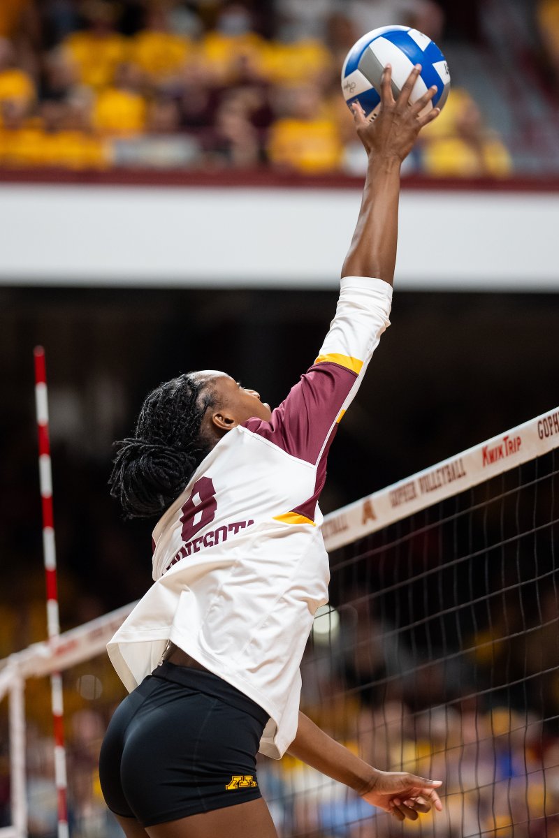 GopherVBall's tweet image. Who's ready for year 3️⃣ of Calissa Minatee?
The Kansas City, Mo., native took a big step forward in 2024, playing in all 32 matches, registering 1.52 kills and 0.98 blocks per set.