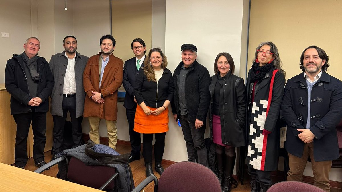 Amnistía Internacional Chile (@amnistiachile) on Twitter photo 🗓️ Ayer, junto a diversas ONG, nos reunimos con <a href="/Ginitastar/">Gina Romero</a>, relatora especial de las Naciones Unidas sobre la libertad de reunión pacífica y de asociación. En la instancia, pudimos abordar la actual situación de los DDHH en el país. 🗓️ Ayer, junto a diversas ONG, nos reunimos con <a href="/Ginitastar/">Gina Romero</a>, relatora especial de las Naciones Unidas sobre la libertad de reunión pacífica y de asociación. En la instancia, pudimos abordar la actual situación de los DDHH en el país.