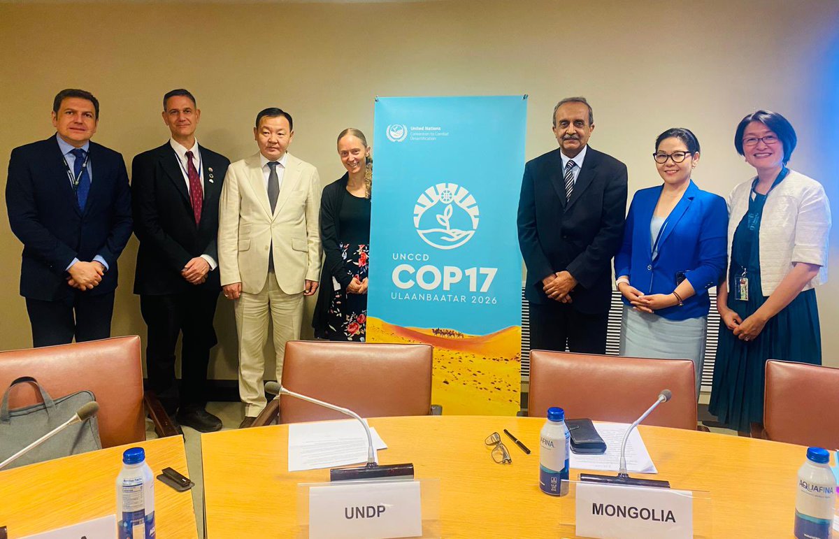 OTD: 🇲🇳, #UNDP, &amp; #UNCCD co-organised a side event on “Impact of climate change &amp; land degradation on rural women &amp; girls” during HLPF2025. Mr. N.Ankhbayar, PR of 🇲🇳, kicked off the event &amp; Ambassador-at-large Ms. N.Chimguundari, Director of COP17 UNCCD Sec-t served as a panelist