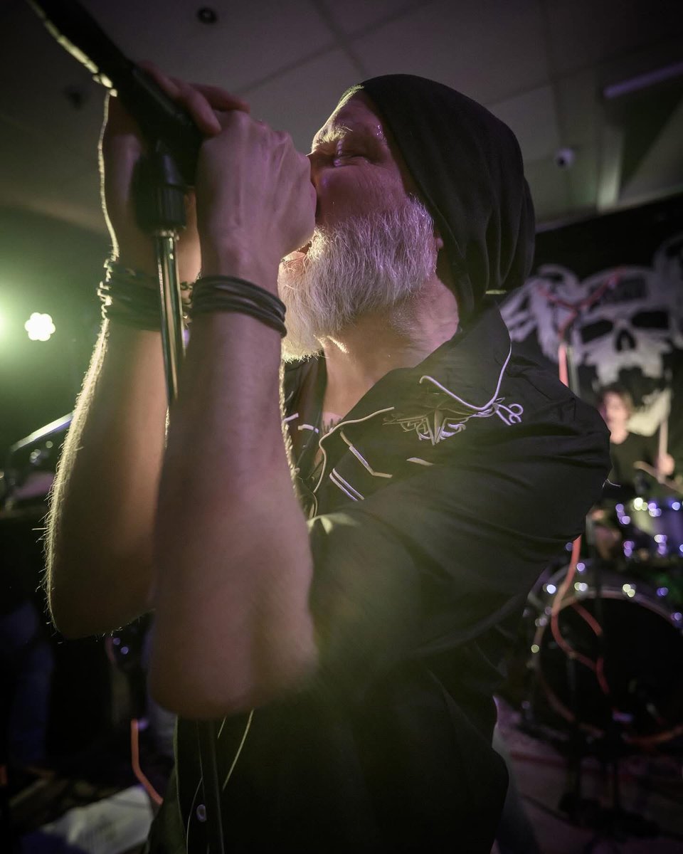 Chuck Norris Experiment tweet media