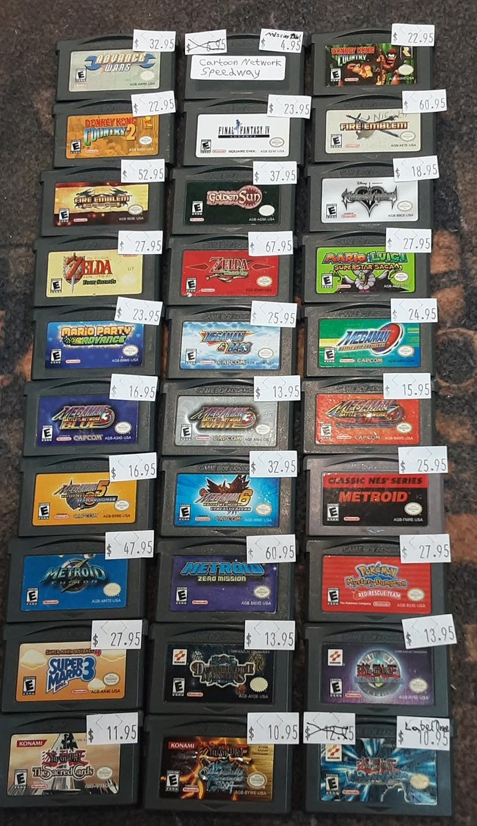 Robot__Turkey's tweet image. Are there any good Gameboy Advance games in this pic?