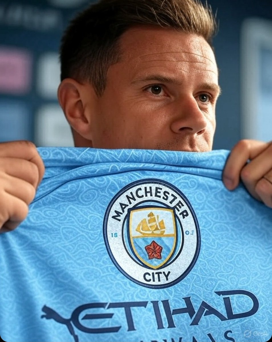 💥EXCLUSIVA! 💥
MARC ANDRÉ TER STEGEN SERÁ EL PORTERO DEL CITY! 
Decisión tomada! Se va! Y se va ya! A la espera de la confirmación de la salida de Ederson al Galatasaray! El capitán del Barcelona será del equipo de Manchester con la carta de libertad bajo el brazo! 
BOOM! 💥