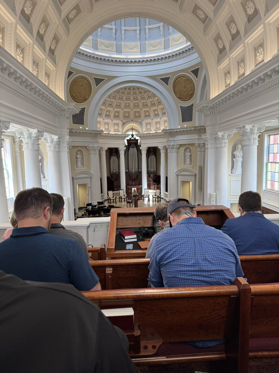collinhansen's tweet image. Alister McGrath is opening our @BeesonDivinity preaching conference by talking about how the Christian story makes sense of life.