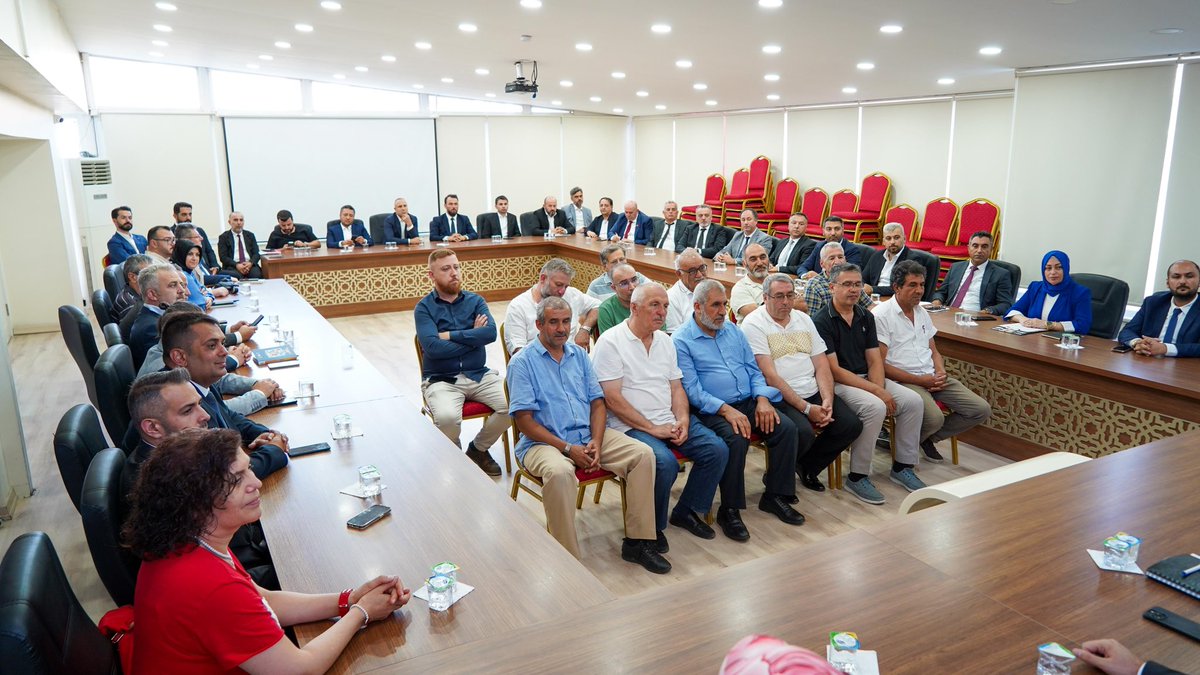 İsmail Damat (@avismaildamat) on Twitter photo 15 Temmuz Demokrasi ve Milli Birlik Gününde, darbeye karşı demokrasi diyerek demokrasi nöbetleri tutan dönemin gazi teşkilat mensuplarımız ile <a href="/mnecatiisik/">Mustafa Necati IŞIK</a> başkanımıza ve yönetimine “ Tebrik ve Dayanışma” ziyaretinde bulunduk. Şehitlerimizi ve gazilerimizi rahmetle ve hürmetle 15 Temmuz Demokrasi ve Milli Birlik Gününde, darbeye karşı demokrasi diyerek demokrasi nöbetleri tutan dönemin gazi teşkilat mensuplarımız ile <a href="/mnecatiisik/">Mustafa Necati IŞIK</a> başkanımıza ve yönetimine “ Tebrik ve Dayanışma” ziyaretinde bulunduk. Şehitlerimizi ve gazilerimizi rahmetle ve hürmetle