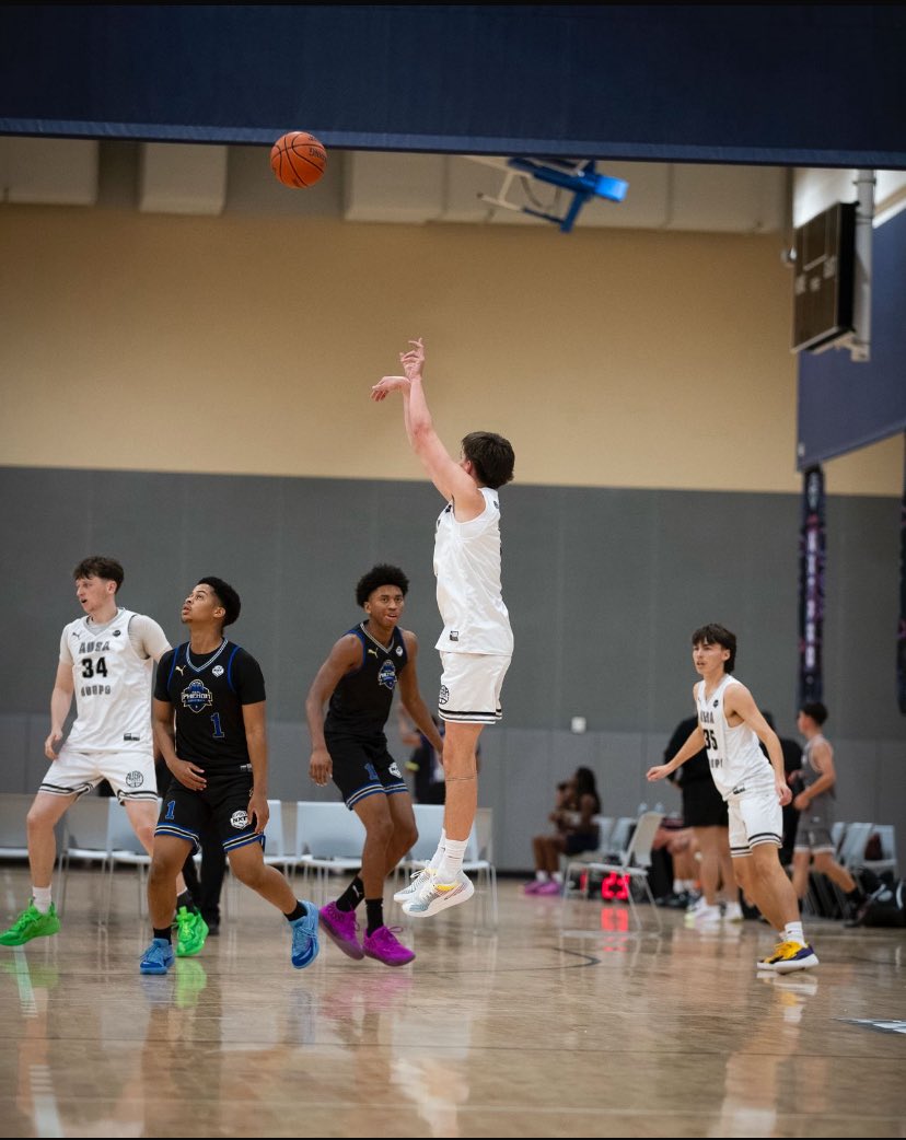 JayZ2124's tweet image. ‼️Coaches‼️
I am excited to represent @AUSA_Hoops this weekend in the @PRO16League.
📍BRYAN, TX.
@ Legends Event Center & Bryan HS
July 17-20th
Come check me out, looking forward to seeing you there.
@jordanemullan @PrimeStarters