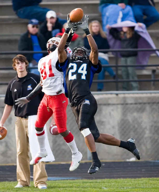 D2 College Football Spotlight (@d2fbspotlight) on Twitter photo Brandon Carr started 49 games at @GVSUFootball, won two national titles, made four playoff runs, and picked off 11 passes.
While he wasn’t invited to the combine, <a href="/BCarr39/">Brandon Carr</a> balled out at Central Michigan's pro day...and went on to start 192 straight games over 13 NFL seasons.
⬇️ Brandon Carr started 49 games at @GVSUFootball, won two national titles, made four playoff runs, and picked off 11 passes.
While he wasn’t invited to the combine, <a href="/BCarr39/">Brandon Carr</a> balled out at Central Michigan's pro day...and went on to start 192 straight games over 13 NFL seasons.
⬇️