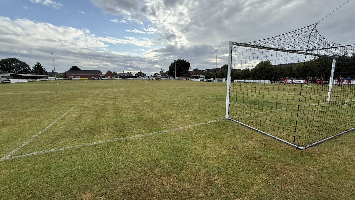 sthelenstownfc's tweet image. Full Time: 3-1 Loss against @barnton_fc
A tough but valuable runout for our mixed U23s and First Team squad against strong opposition two leagues above us. Goal from @wilclap8 superb freekick ⚽👏
A great test for the lads as we build towards the season.
#TownTeam 🔵⚪️