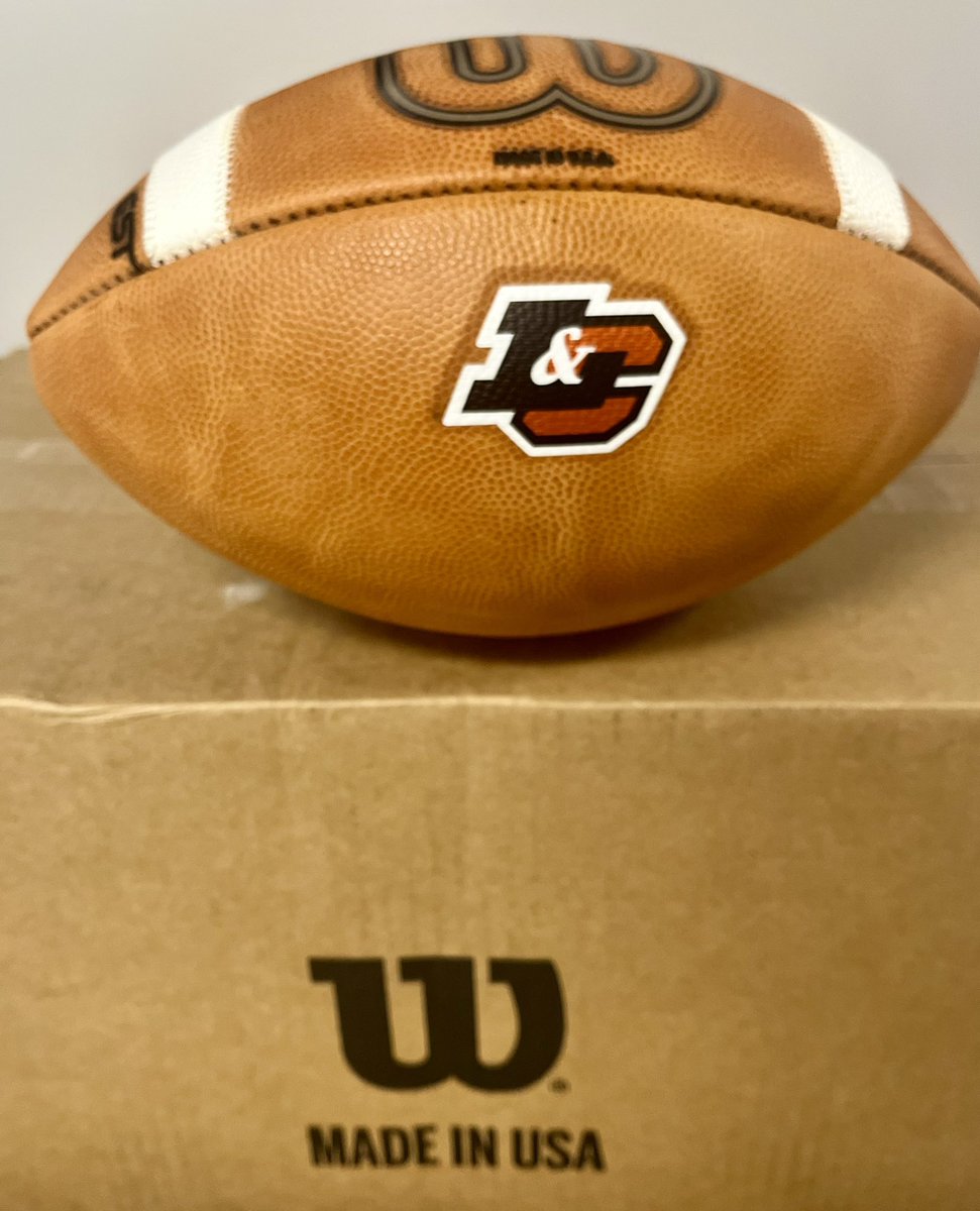 Christmas in the heat of the summer. 😍#justspinit