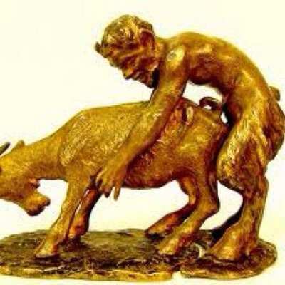 donkis21's tweet image. Πουλάνε καουμποιλικι &quot;οι φραπέδες&quot;. Η δεύτερη φύση του βλαχοδημαρχου είναι το παραγοντιλικι. Η πρώτη στην φωτο