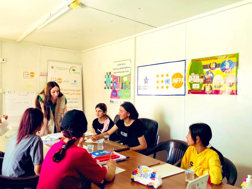 UNFPAIraq's tweet image. Supported by UNFPA, young leaders in #Iraq are equipping their peers with critical knowledge on reproductive health and rights.
#YouthSkillsDay