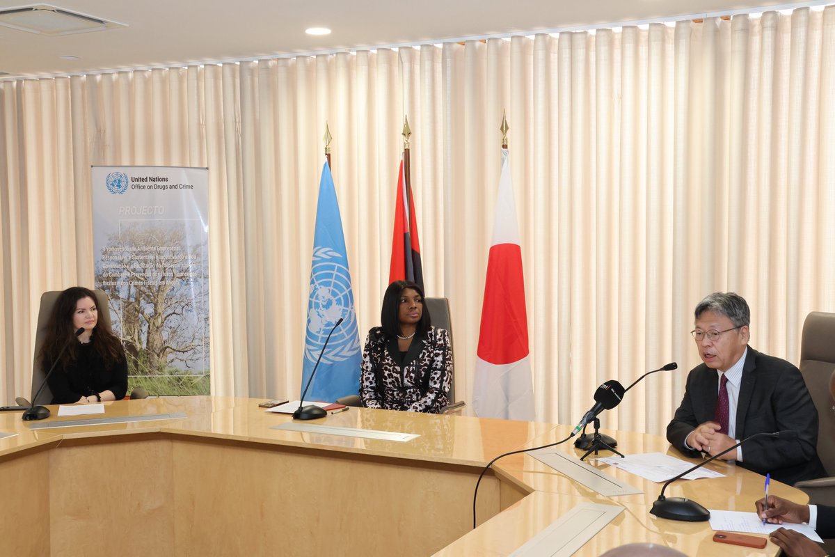 Manuela Carneiro tweet media