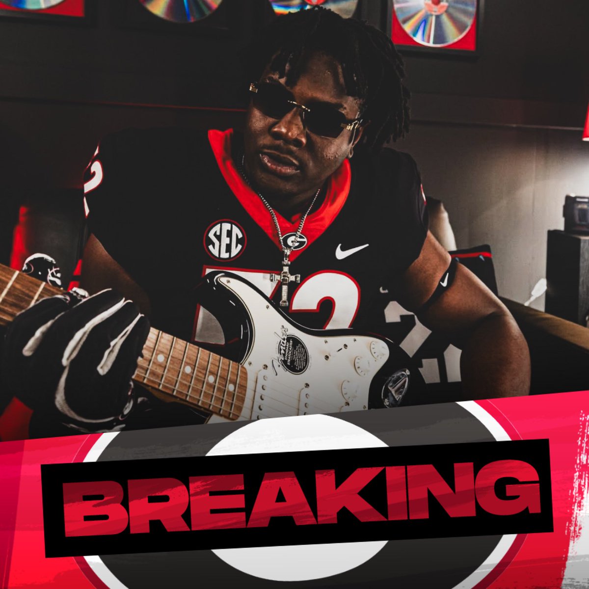 DawggRecruiting's tweet image. 4-star DL James Johnson has just flipped his commitment from #Georgia to Texas. 🤯

Johnson pledged to the Dawgs on June 28th…

Brutal blow and a brutal blow for the Dawgs.
