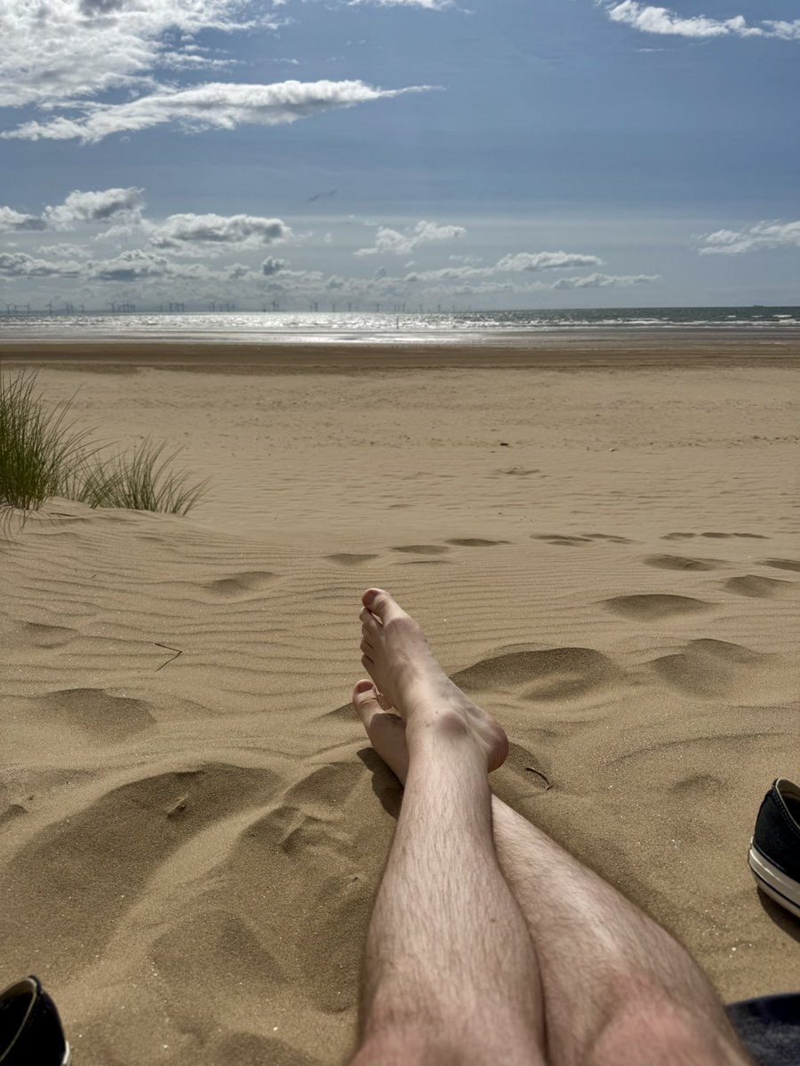 Doggos went to the beach ☀️🐾🐚
<a href="/pupskyuwu/">Pup Sky 🐾</a>