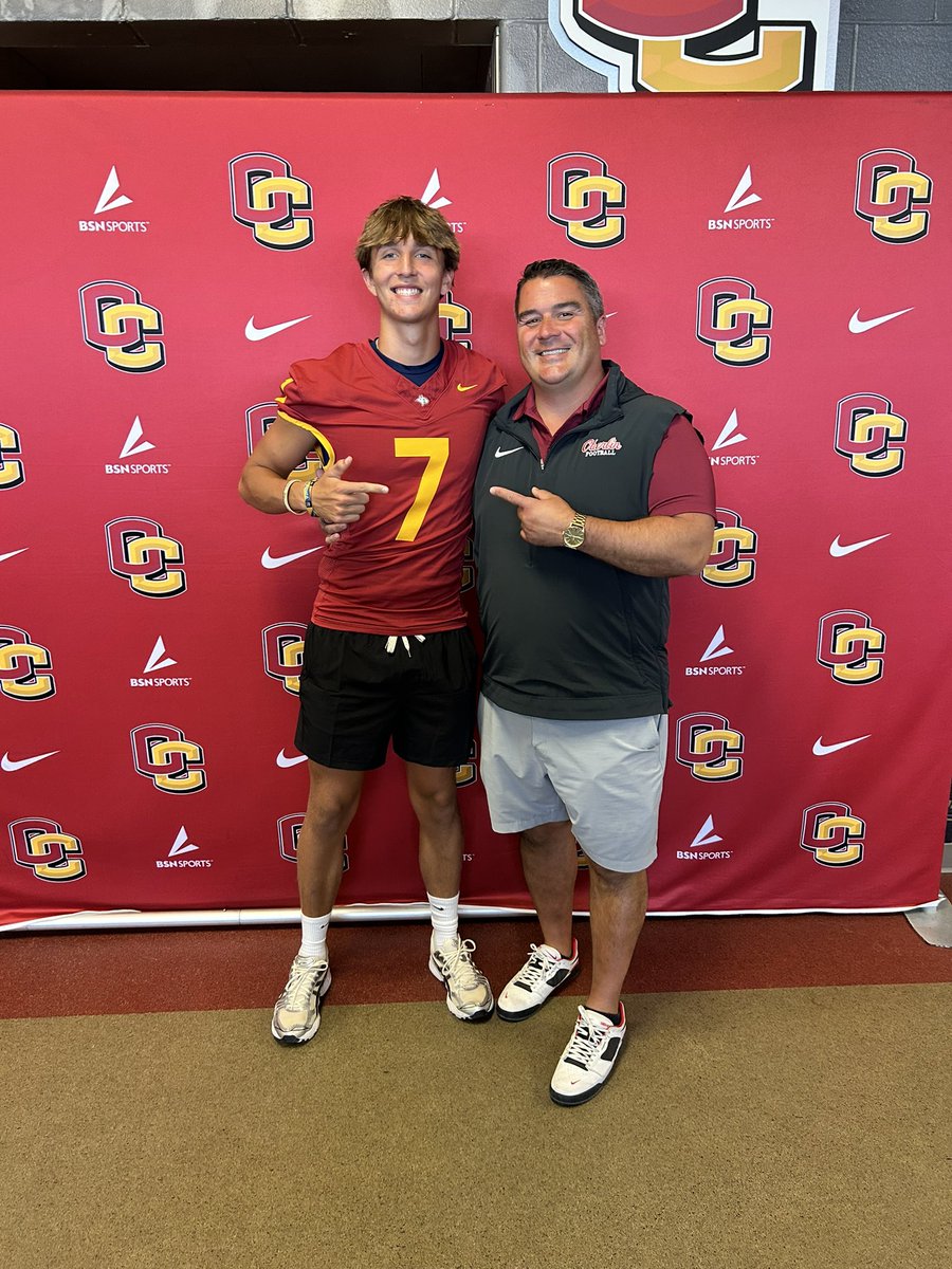 ridgetaylorfb's tweet image. Had an awesome visit today at @Yeo_Football! Toured a really cool campus and I was super impressed by the locker room and football stadium.
Loved hearing about the future vision of the program from @CoachJPont. Excited to have the opportunity to build something special!…