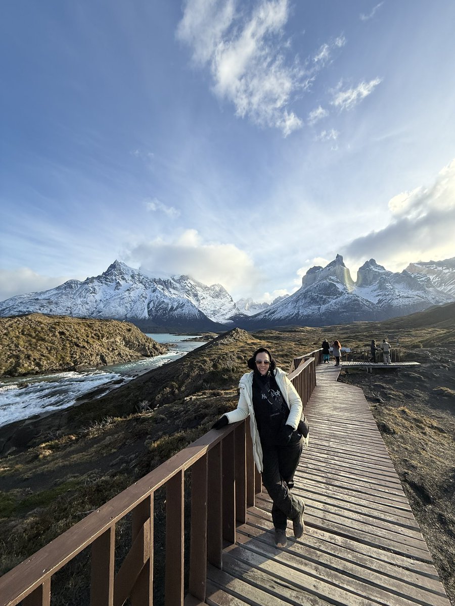 FabiolaSabina's tweet photo. Tocando el fin del Mundo https://t.co/PP2T9TdjGO