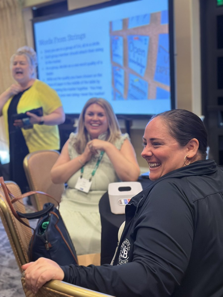 carnegielearn's tweet image. 📸 Scenes from workshop sessions at #TNI2025 #LongLiveMath