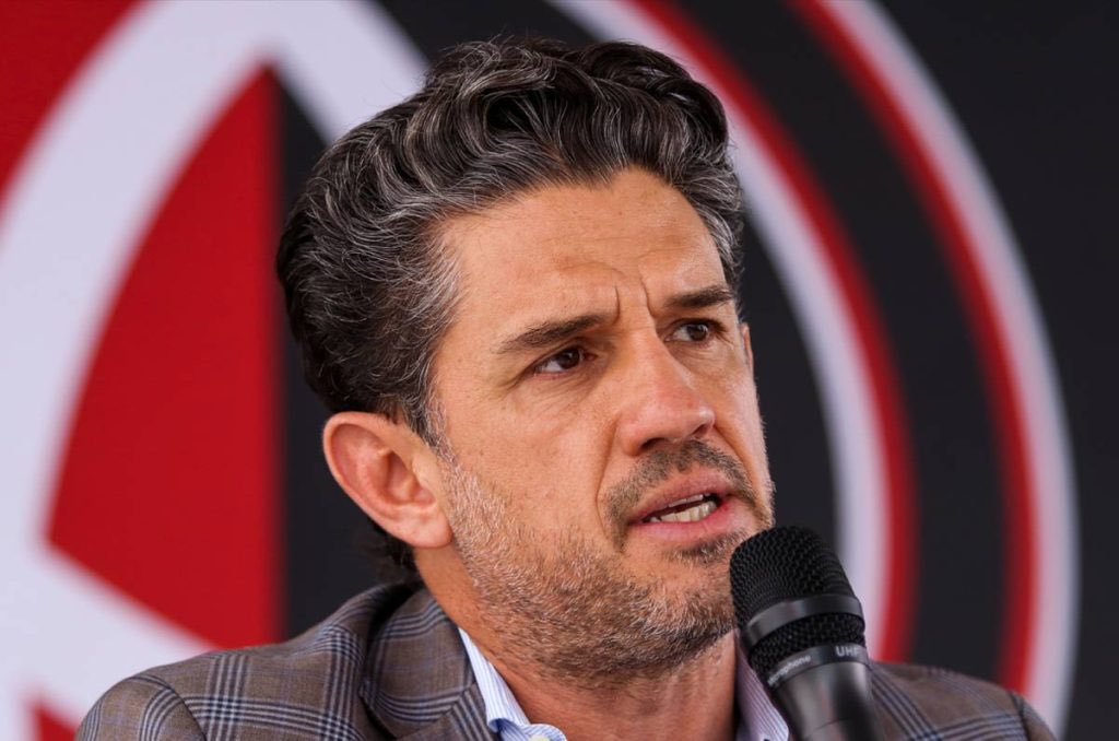 Jesus_Bernal's tweet image. Se imaginan que pasaría si el nuevo dueño del Atlas decide mudar al equipo de ciudad???
Al haber una venta en proceso, se convierte en una posibilidad.