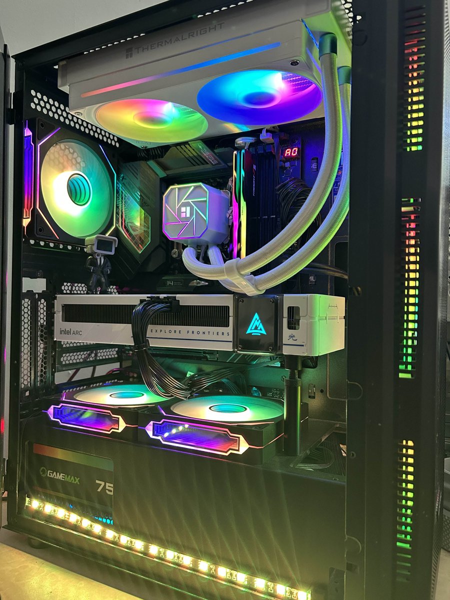 Newegg's tweet image. This build started out with an AsRock B660M PRO RS, 16GB DDR4, and an RX 580 8GB after a few friends convinced @TitanSlayr82 to get into PCs last year. Since then, he has expanded his knowledge and has completely transformed his rig. Check it out!
Specs: 
• Intel Core i5-13400F…