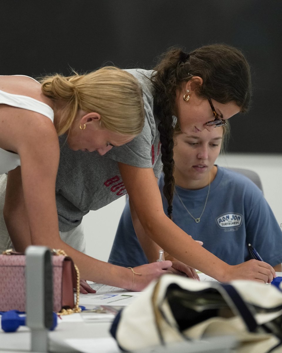 JohnCarrollU's tweet image. Summer in The Heights is officially underway! ☀️💙 This week, high school students are experiencing life at JCU —engaging in hands-on academic programs like business and health, and exploring all that John Carroll and “The Heights” have to offer #JCUSummer #FutureBlueStreaks