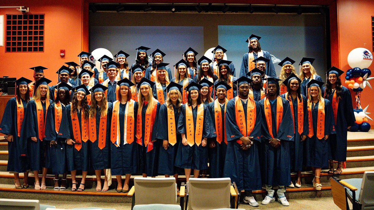 UTSARAF's tweet image. Did you know❓
The Roadrunner Athletic Fund (RAF) provides scholarships & critical support to help our athletes succeed in the classroom & in competition.
Memberships start at $50/year & every gift makes a difference.
Learn how you can get involved🔽
🔗:goutsa.com/sports/raf
