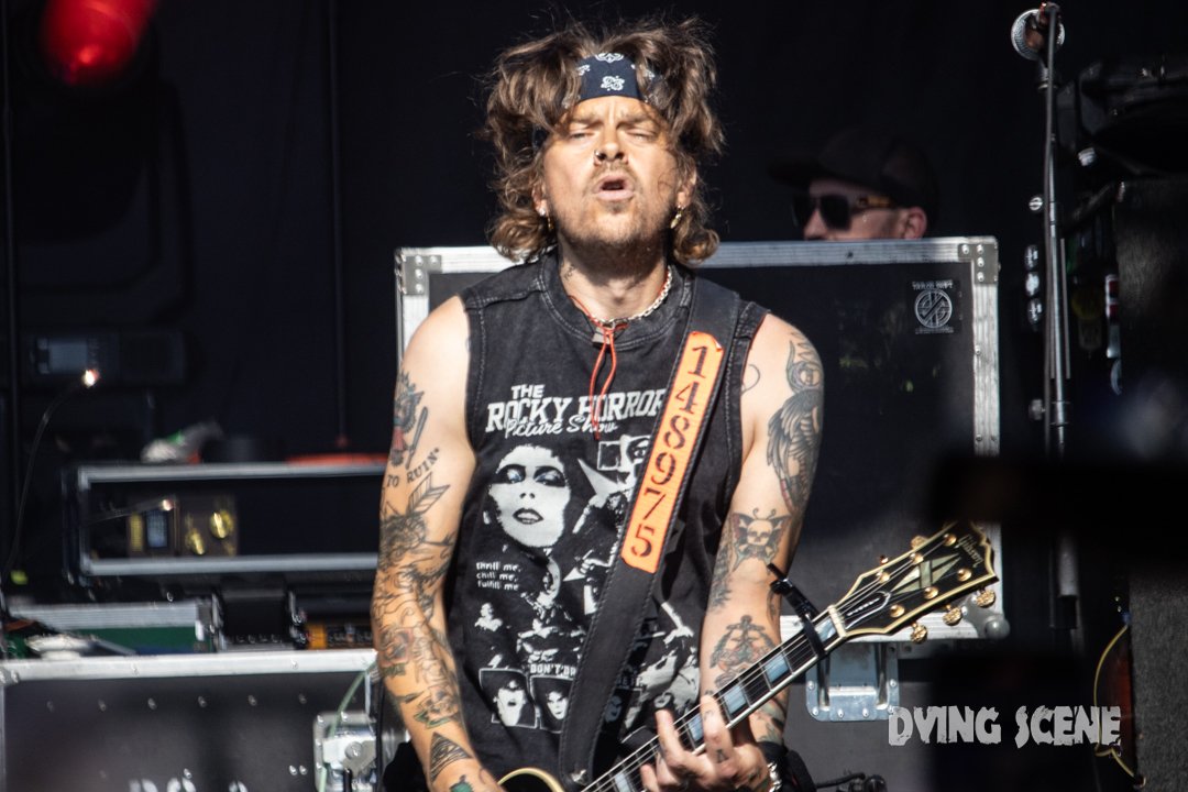 JMStone79's tweet image. Oh look, some pictures I took at the big ol Dropkick Murphys show in Quincy!