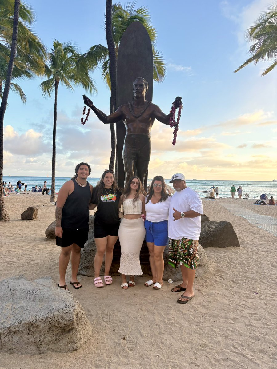 Had a great time with the fam in Hawaii last week. First time in a long time 🤍