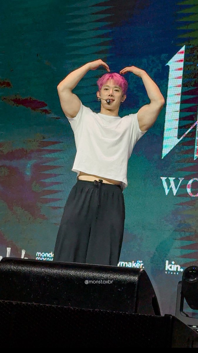 monstaxbr's tweet photo. Que homem lindo 😍😍
#WONHOinBrazil #WonhonoBrasil https://t.co/7K6ihUMbQP