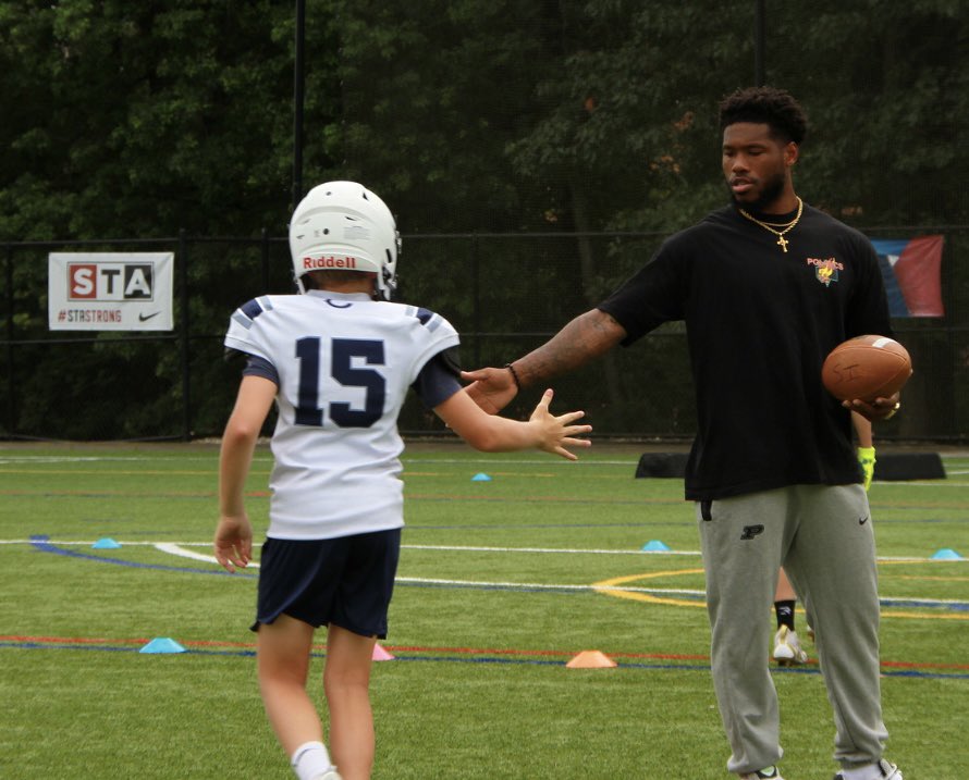 Camp always go too fast! We wrapped up our camp in New Jersey today. Thank you to everyone for making the camp unforgettable! We especially want to thank Tyrone Tracy Jr. and Joshua Ezeudu of the NY Giants for coming out! They were amazing interacting and asking questions for our