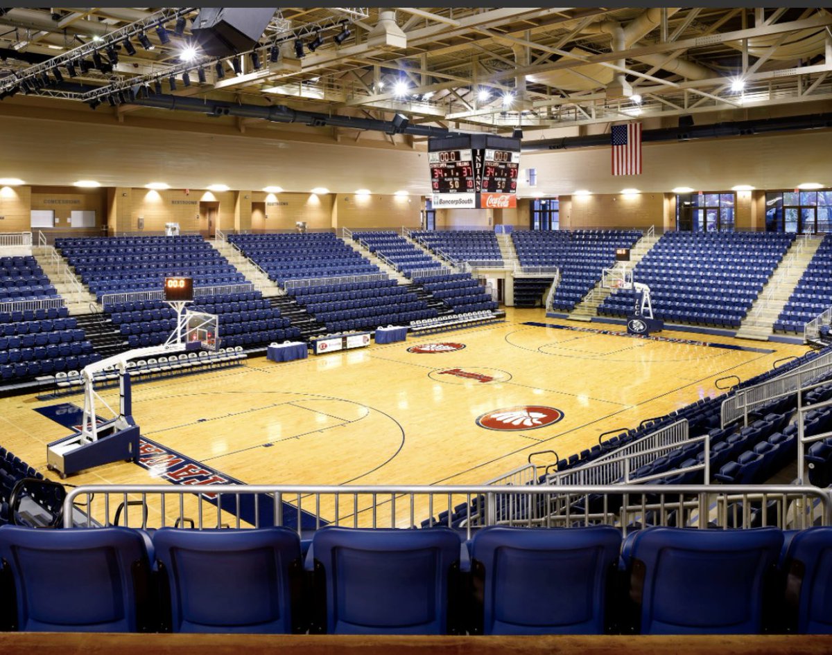 Kalebcarson_3's tweet image. after a great conversation with Coach Lane, I am blessed to receive an offer from Itawamba cc!!💙❤️