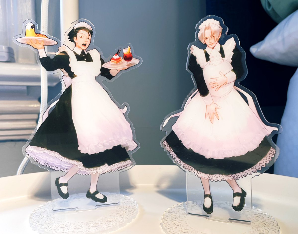 salukipop's tweet image. narumitsu maid standees are in🙏🙏 #aceattorney