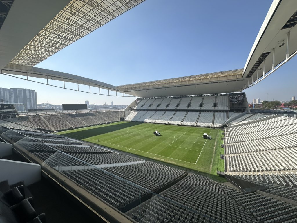 NPappas23's tweet image. Great weather as “winter” work continues here @NeoQuimicaArena in São Paulo. Hard to believe we are already &lt;2 months away from another @NFLBrasil game! #FromTheField