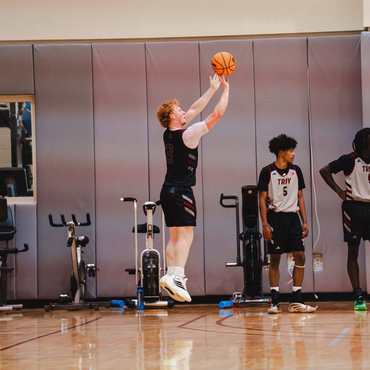 TroyTrojansMBB's tweet image. No days off 😤

#TakeTheStairs | #OneTROY ⚔️🏀