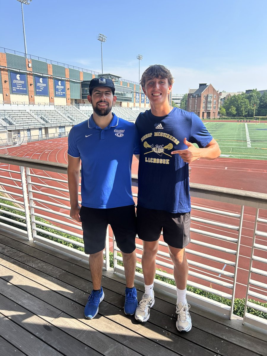 ridgetaylorfb's tweet image. Really enjoyed my visit today at @CWRUFootball! The football field was one of the coolest I've seen and the school itself was awesome.
Thank you to @Coach_LTech for showing me around and talking some ball with me. Excited to be back for a game!
Blessed to leave with an offer!…