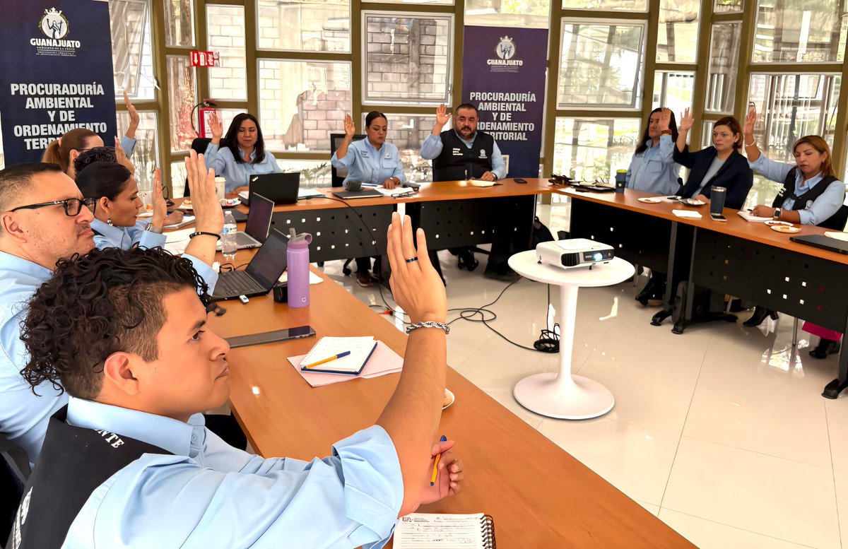 En la Procuraduría Ambiental, el orden también es parte del compromiso.
Por eso, nuestro Grupo Interdisciplinario da seguimiento a la actualización de los instrumentos de control y consulta archivística 📁.

#AmbientalGente
#ProcuraduríaAmbiental
#ArchivoGeneral