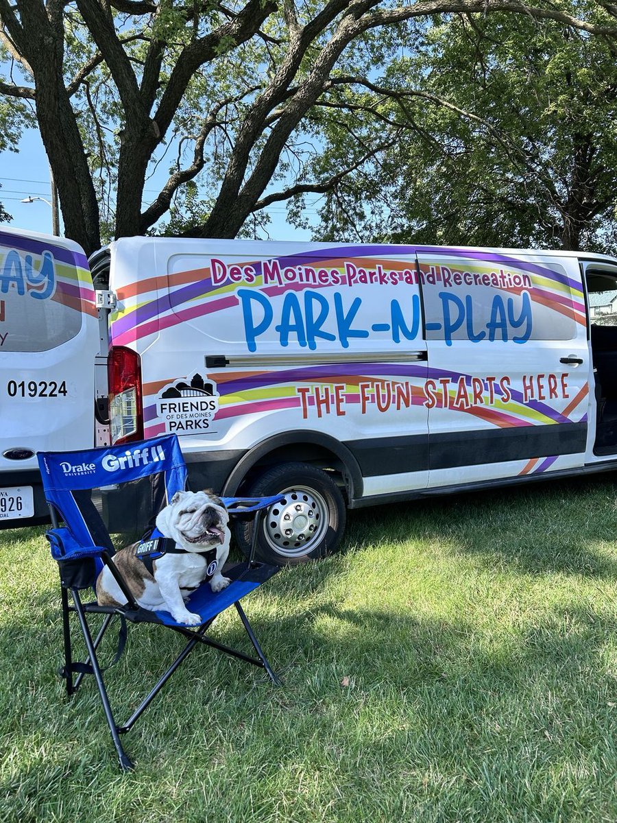 DesMoinesParks's tweet image. 🐾 Griff the Bulldog is having a blast kicking off Sports Week with PARK-N-PLAY! Catch him at:

📍 Belle M. Turner Park – Wed
📍 Sheridan Park – Thurs
🕙 10AM both days!

Hang with @drakeugriff, grab pics, win prizes &amp;amp; play!
🎯 DSM.city/parknplay #ParkNPlayDSM #Griff