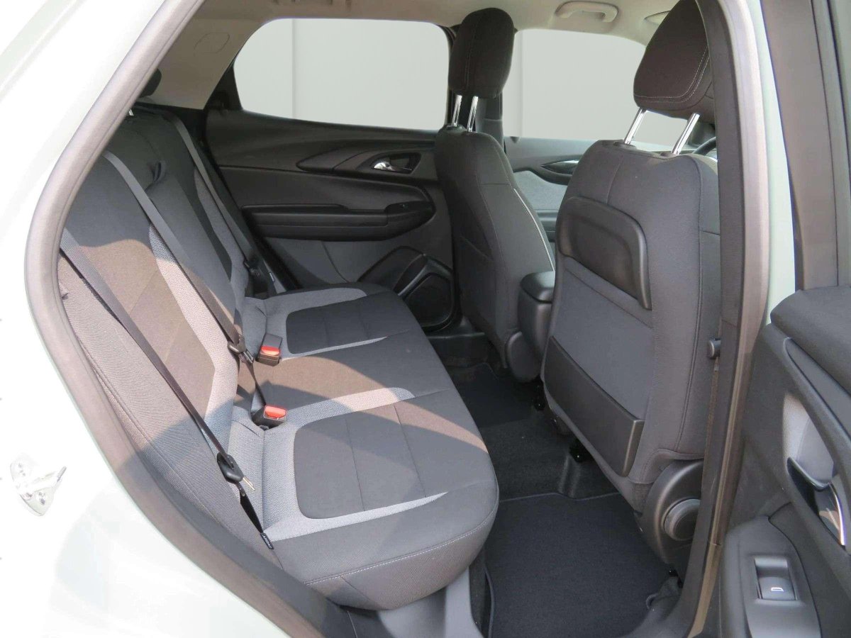 2026 Chevrolet TrailBlazer LT AWD
FREE Winter Tires with every new CUV Purchase for the entire month! 🚗❄️

🔹HD Rear Vision Camera
🔹Power Liftgate
🔹Heated Front Seats

Our Price:$36,934

Give us a call at 204-523-4674 or visit our website to learn more!
chapmanmotorsgm.ca/new/vehicle/20…