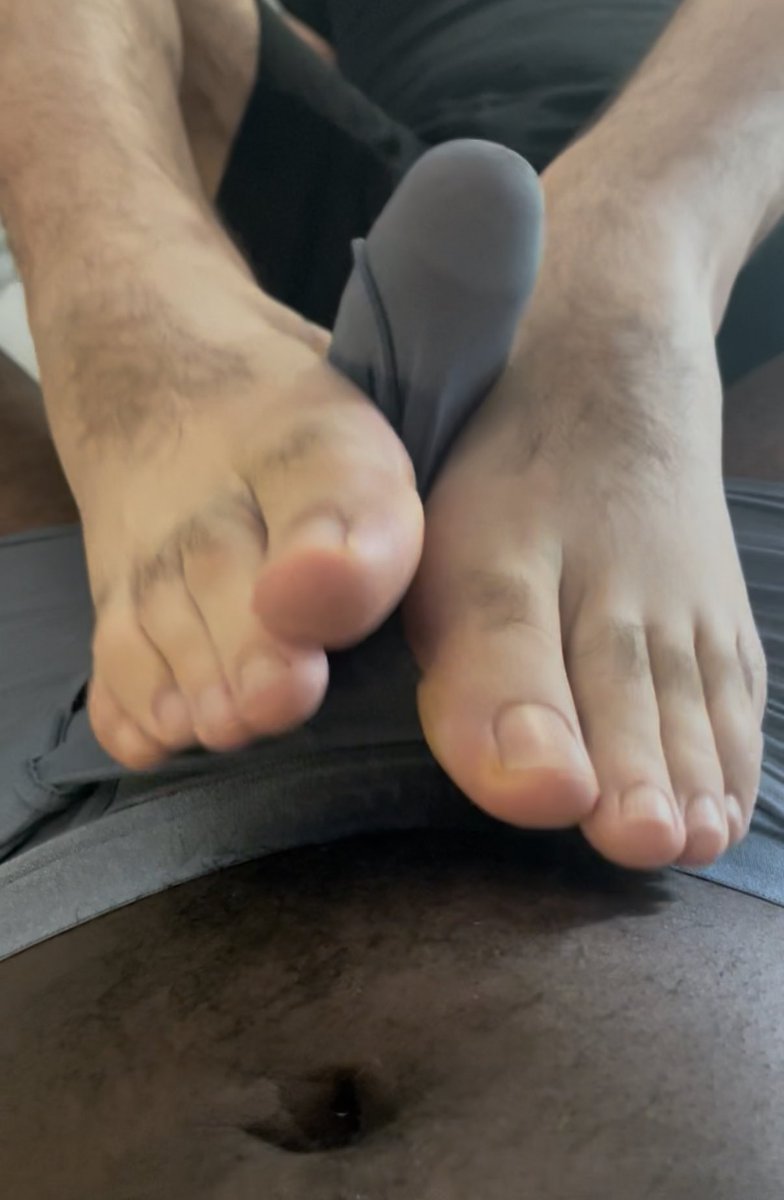 Got <a href="/footjobkinkster/">𝙵.𝙹.𝙺.🦅</a> quite hard in his briefs…