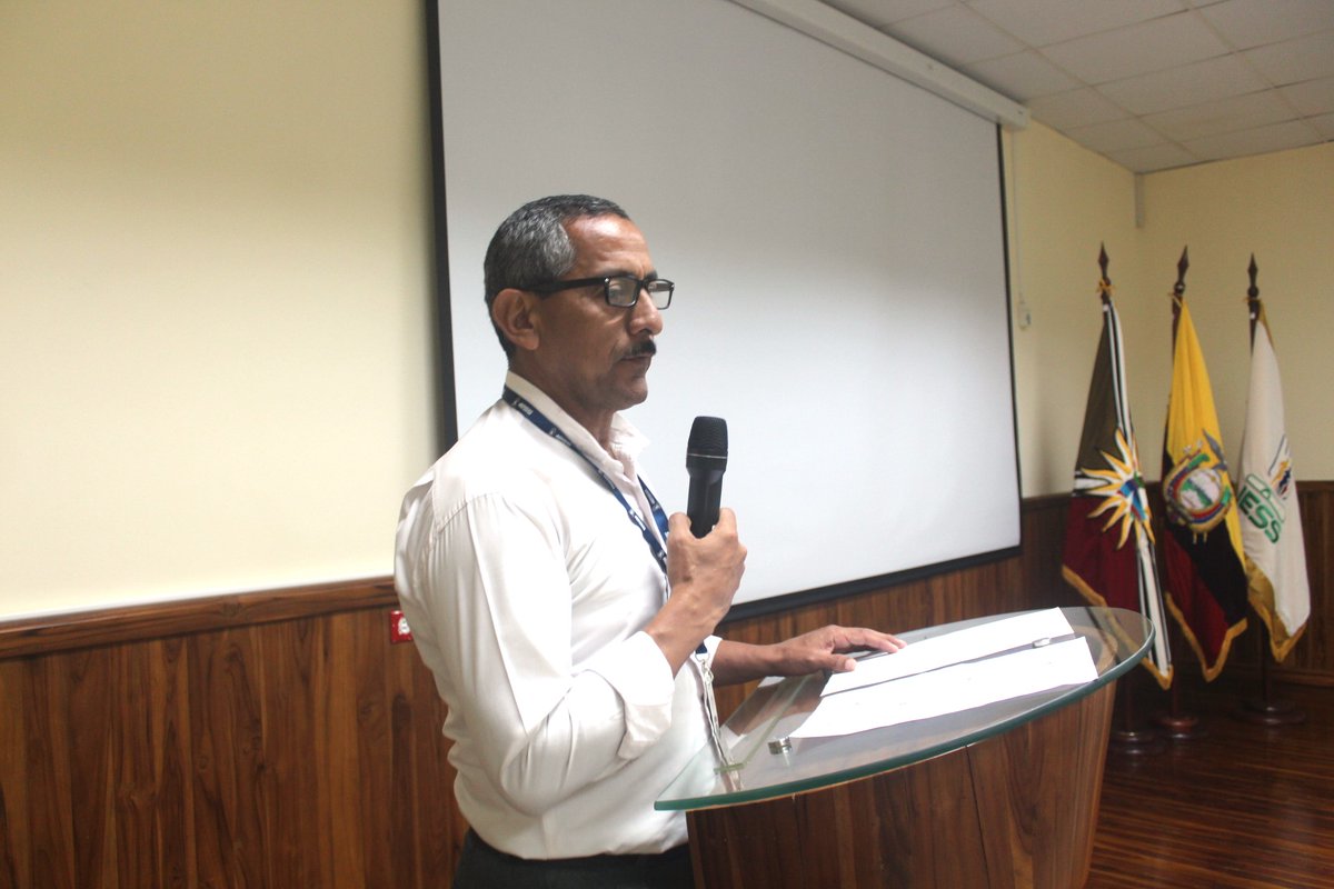 IESSStodomingo's tweet photo. #IESSteInforma | 👩‍⚕️👨‍⚕️💙 En el Hospital General Santo Domingo se reconoció el trabajo de nuestros auxiliares de enfermería en conmemoración de su Día Internacional. 

¡Gracias por su entrega y vocación! 🙌✨ 
#DíaDelAuxiliarDeEnfermería #IESS https://t.co/804Y39ItmR